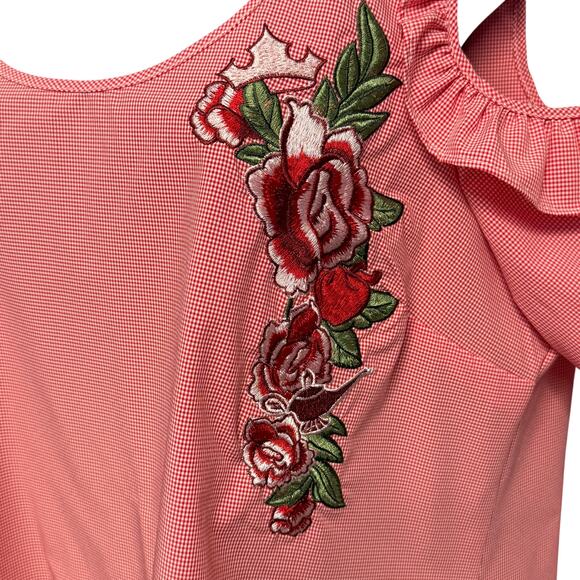 Disney Princess Cold Shoulder Blouse Embroidered Princess Symbols Size 2X NWT - Picture 4 of 9